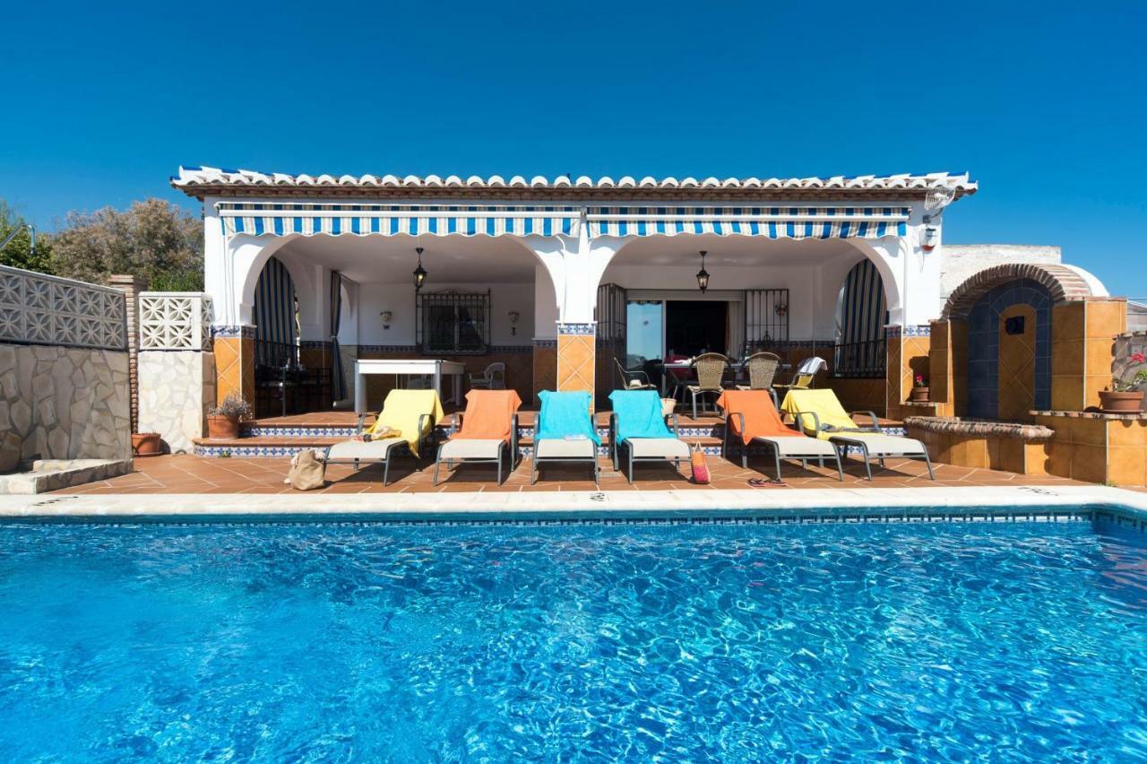 نيرخا Villa Triana المظهر الخارجي الصورة