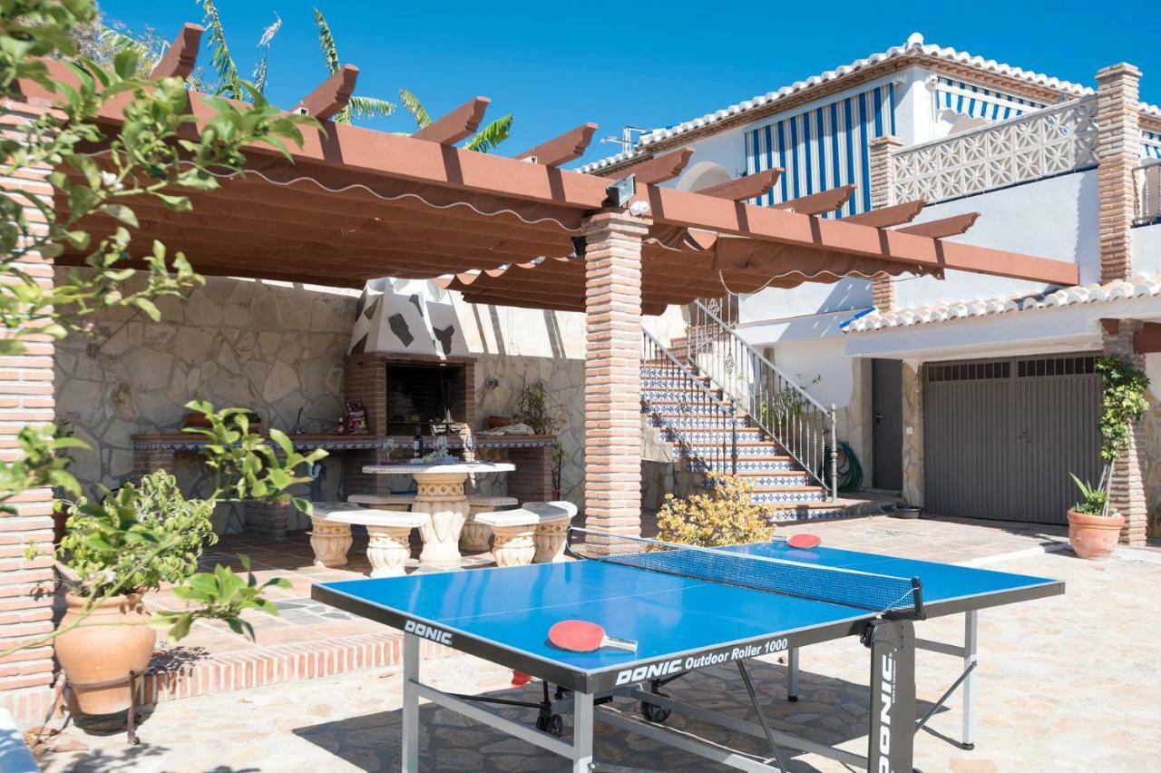 نيرخا Villa Triana المظهر الخارجي الصورة